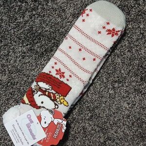 ❤️Snoopy Sherpa Socks Cozy Moments Fuzzy Footies Slippers